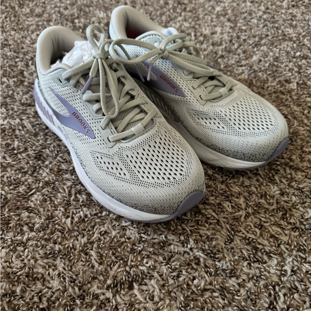 Brooks Ariel GTS Women’s 8.5 Wide D Gray Stability Running Shoes